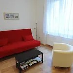 Toldi Lägenhet *