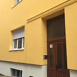 Toldi Lägenhet *