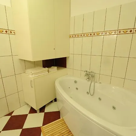 Apartman Toldi *