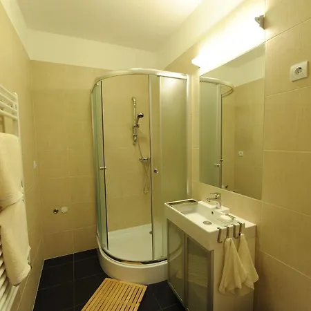Apartman Toldi *