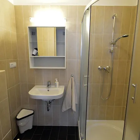 Toldi Apartman *